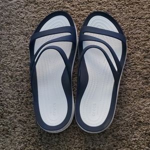 Crocs,size 8,navy blue and white